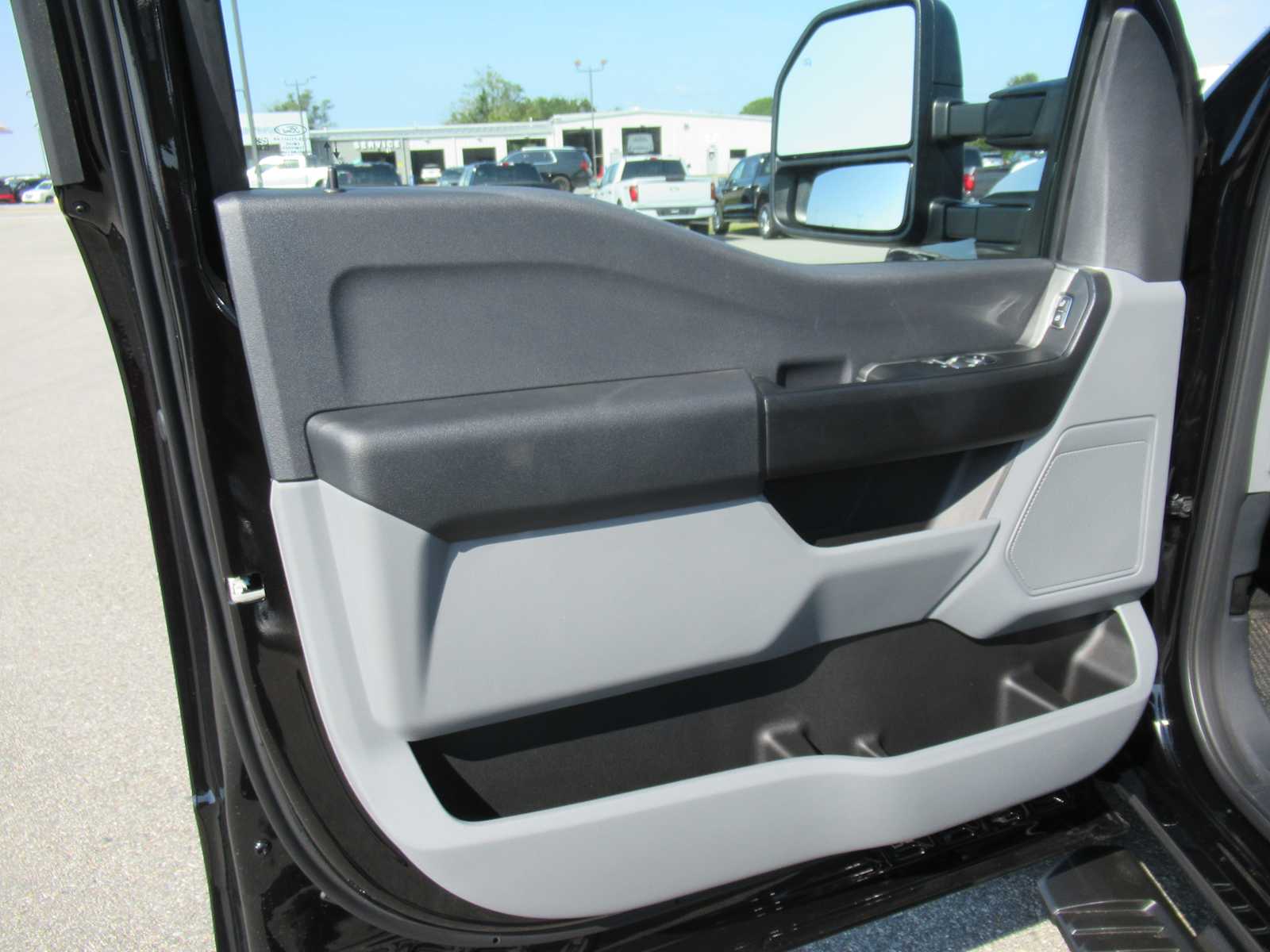 2026 Ford F-350 Super Duty XL - Photo 15