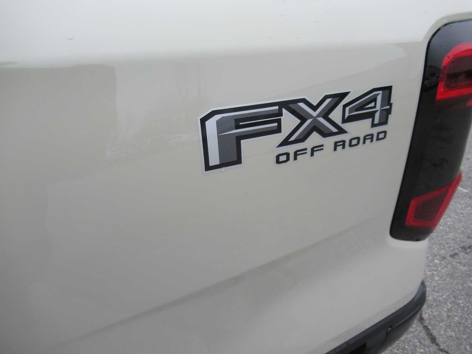 2025 Ford Ranger XLT - Photo 10
