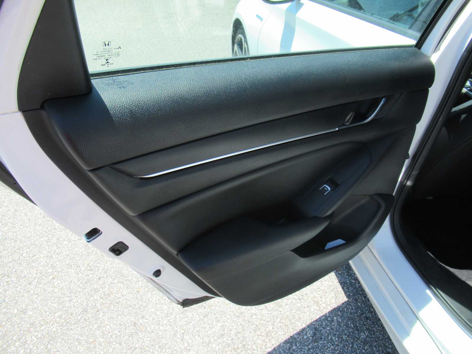 2022 Honda Accord Hybrid Sport - Photo 17