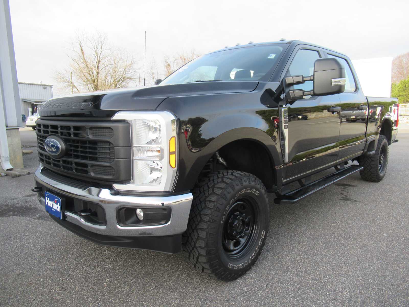 2024 Ford F-250 Super Duty XL's photo