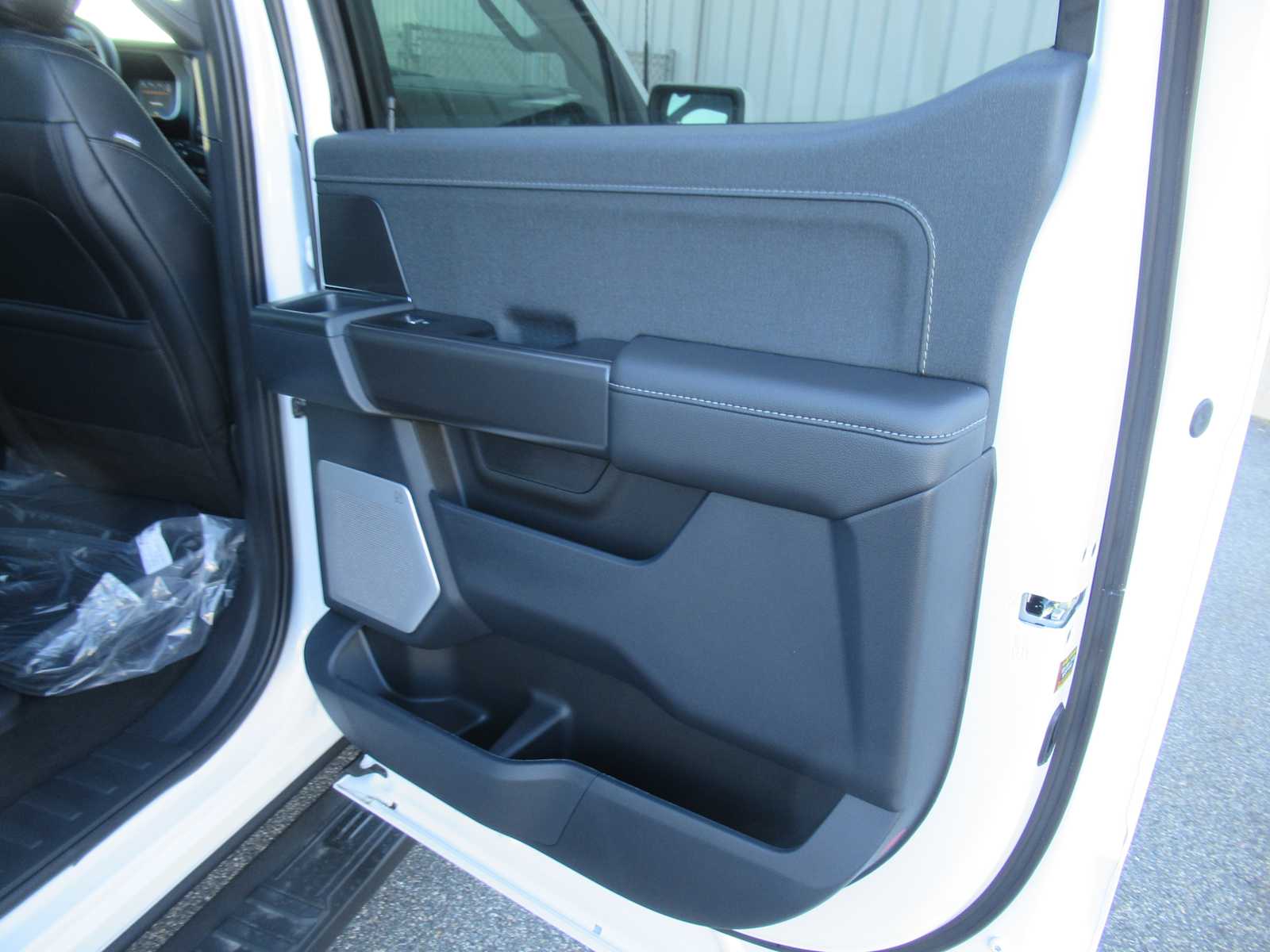 2025 Ford F-150 Lariat - Photo 15