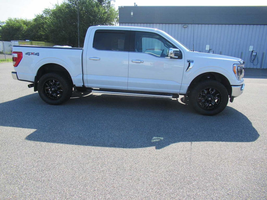 Used 2022 Ford F-150 Lariat 4WD Supercrew 5.5 Box Truck SuperCrew Cab