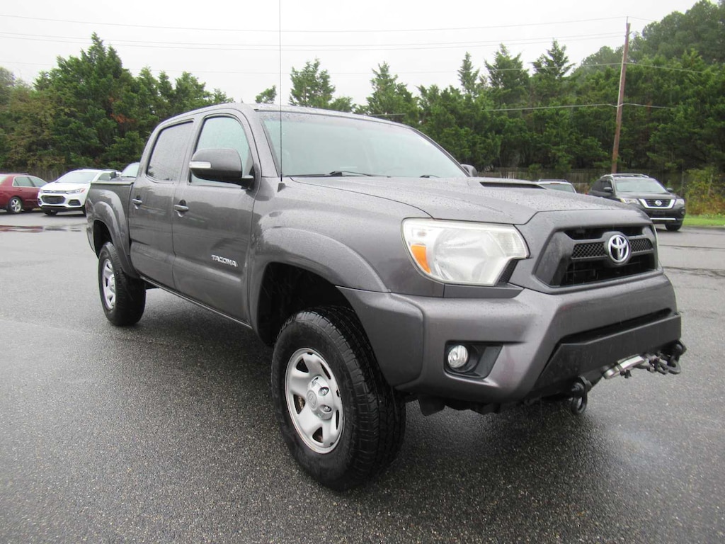 Used 2014 Toyota Tacoma 4WD Double Cab V6 MT Truck Double Cab