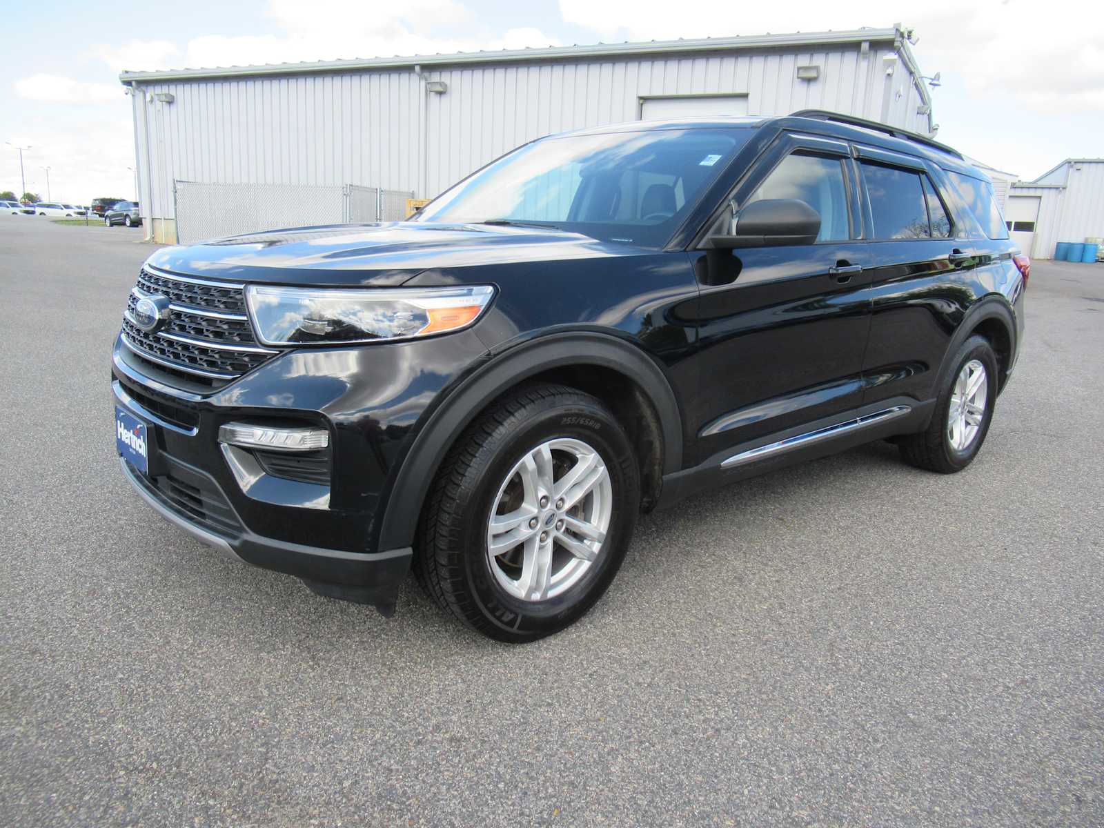 2020 Ford Explorer XLT RWD's photo