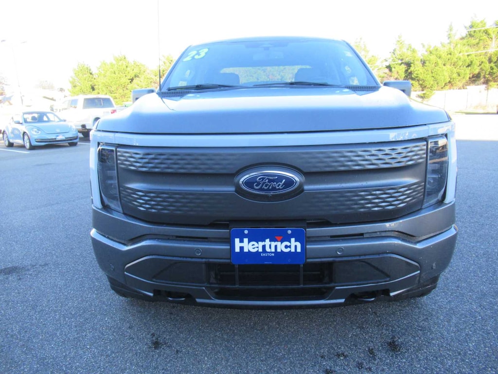 Used 2023 Ford F-150 Lightning XLT 4WD Supercrew 5.5 Box Truck SuperCrew Cab