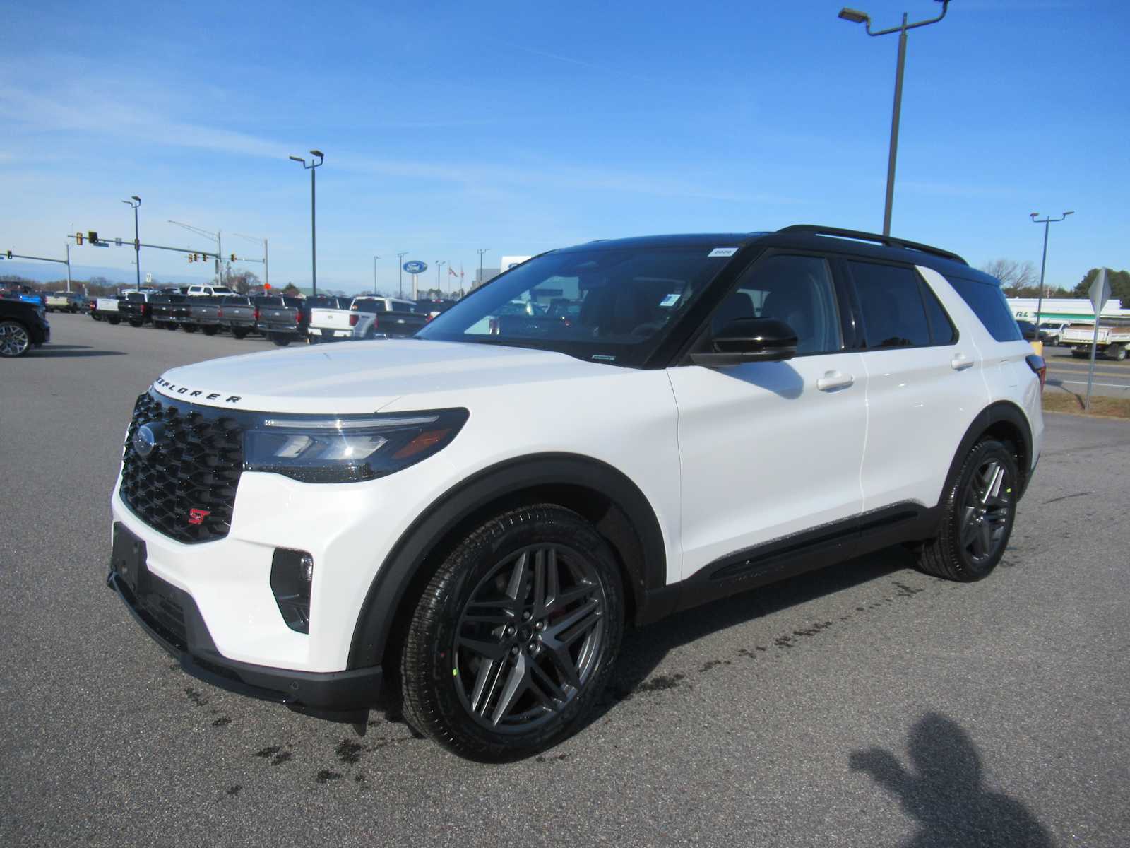 2026 Ford Explorer ST's photo