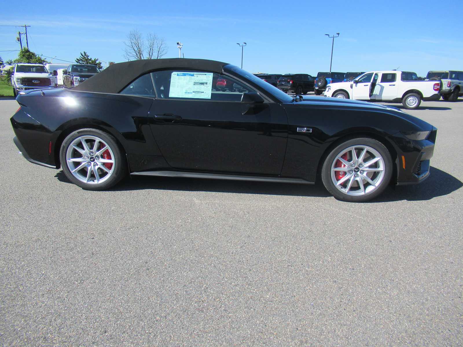 2025 Ford Mustang GT Premium Convertible photo 4