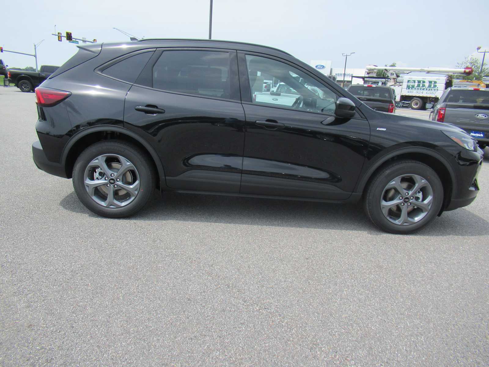 2025 Ford Escape ST-Line Select photo 4