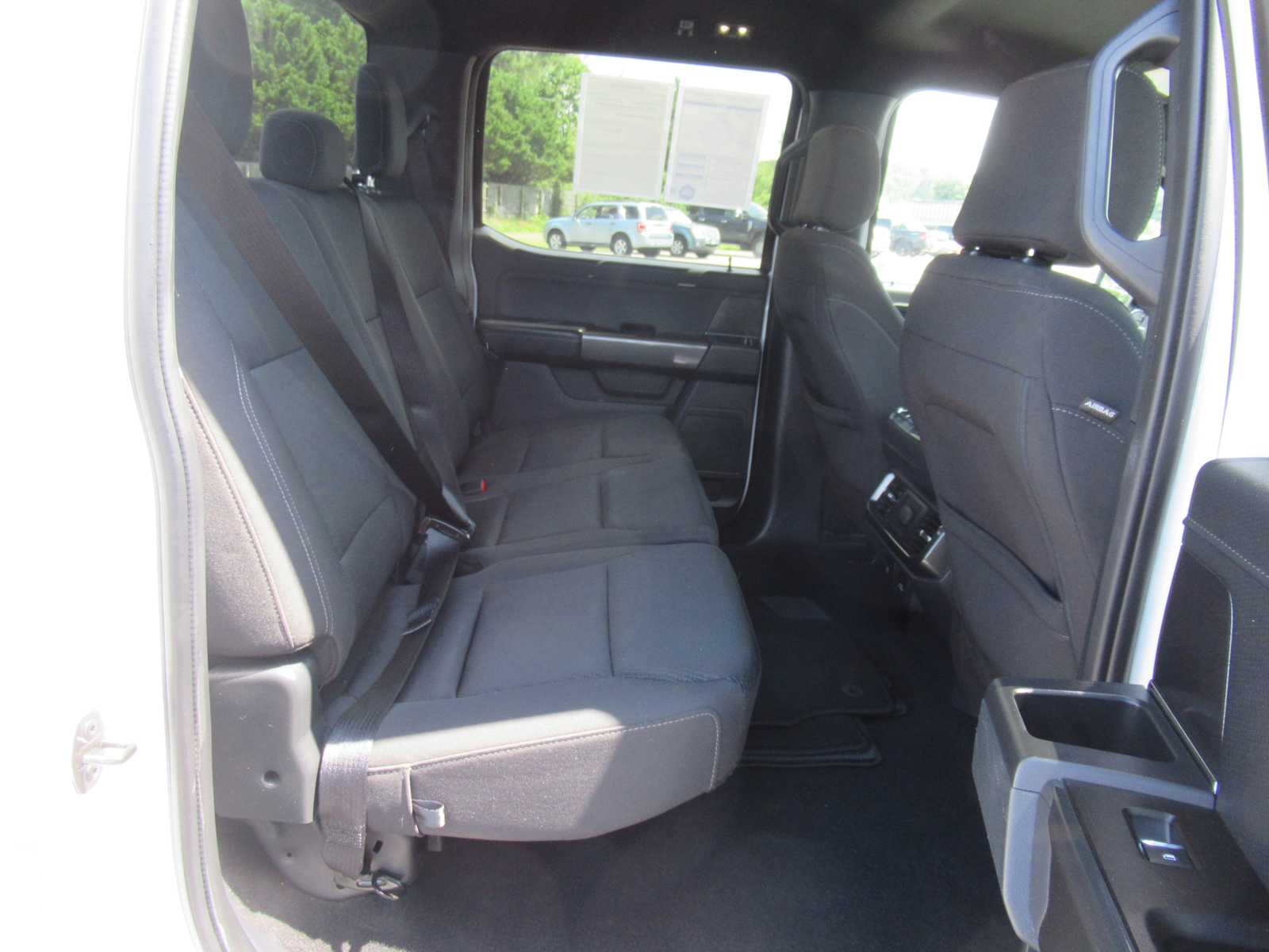 2023 Ford F-150 XLT - Photo 17
