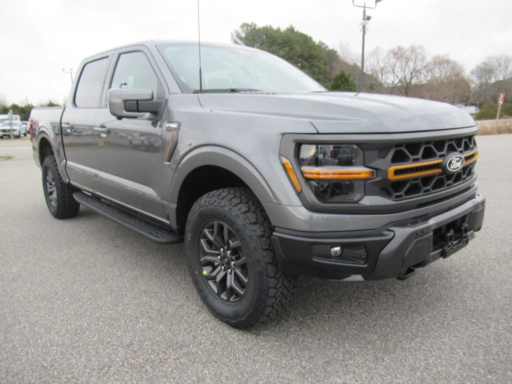 New 2025 Ford F-150 Tremor 4WD Supercrew 5.5 Box Truck SuperCrew Cab