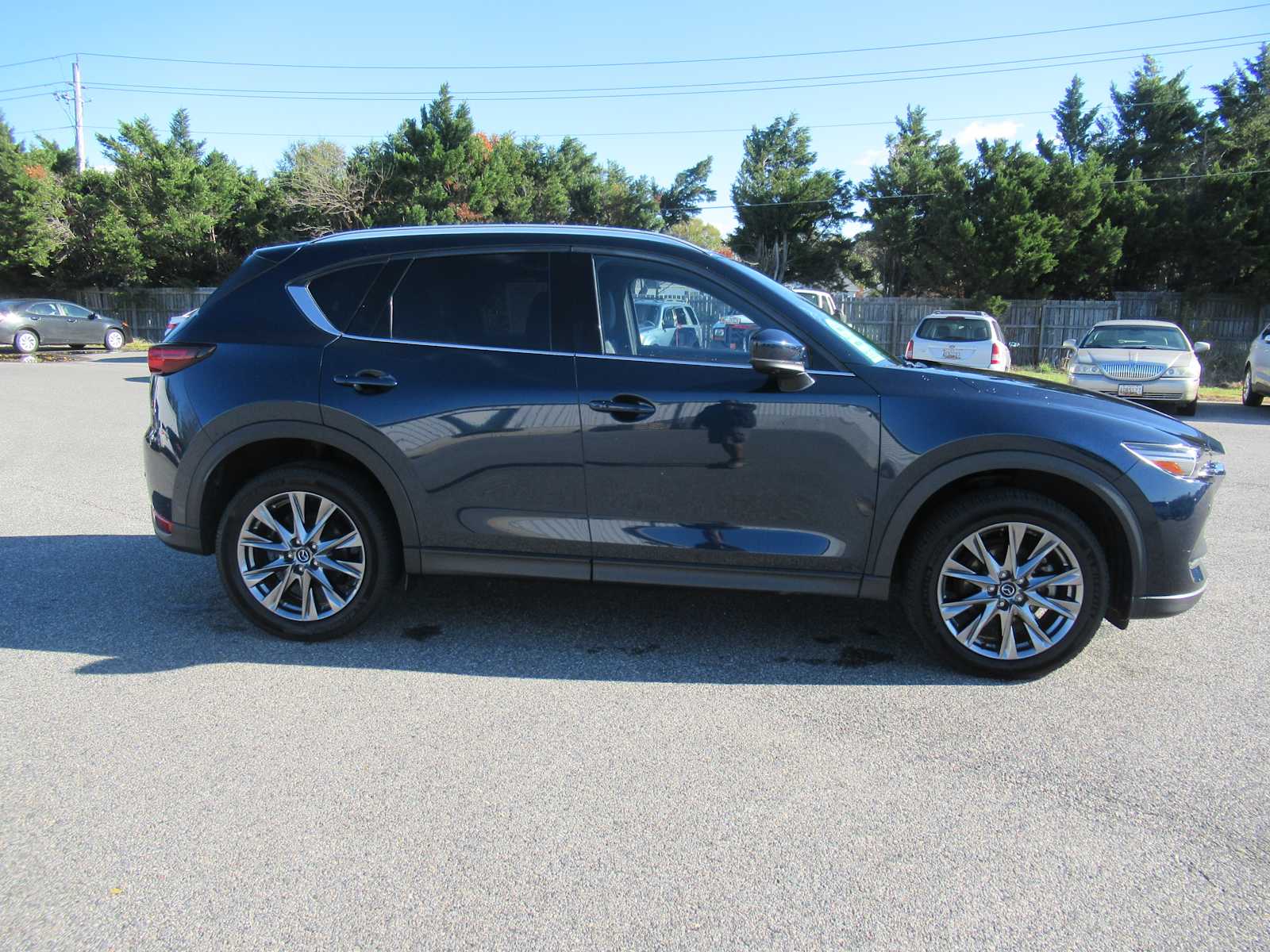 2021 Mazda CX-5 Signature photo 4