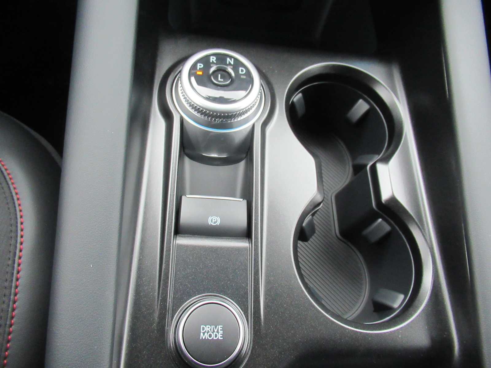 2026 Ford Explorer ST-Line - Photo 24