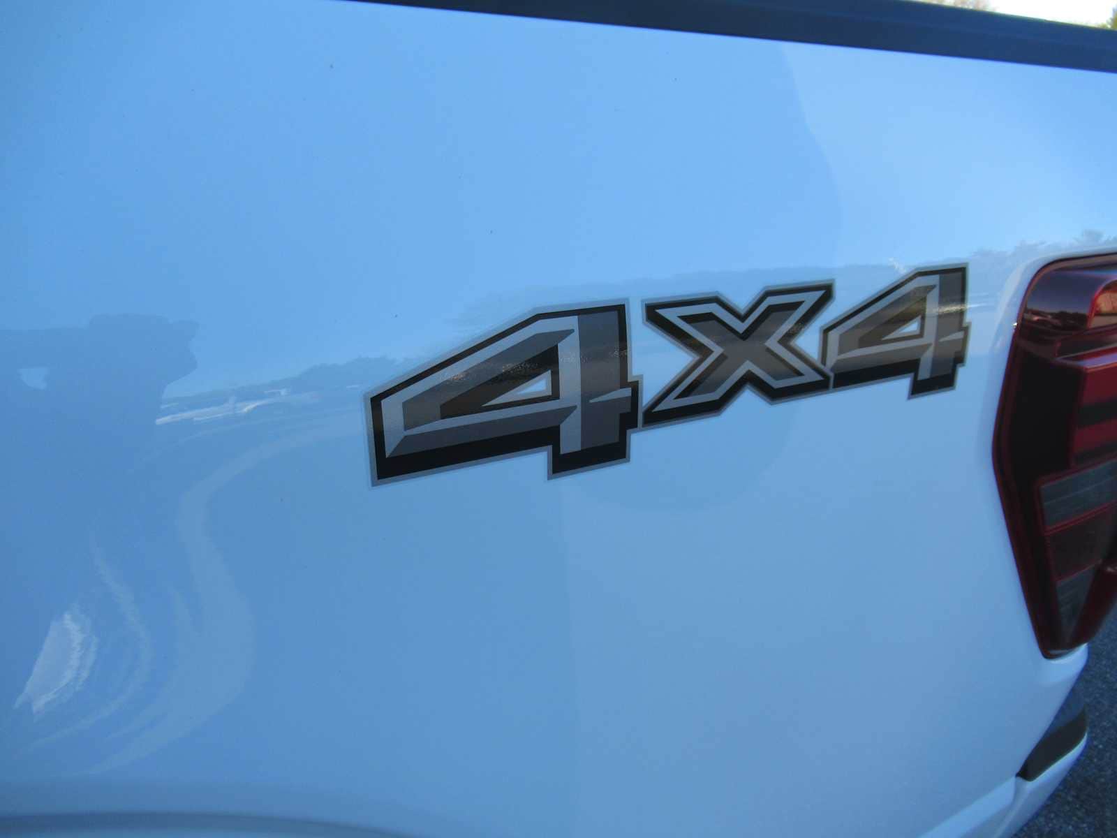 2025 Ford F-150 Lariat - Photo 10