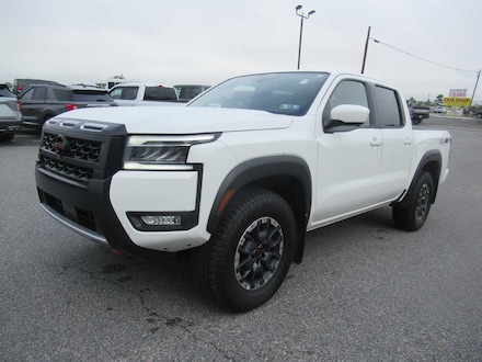 2025 Nissan Frontier PRO-4X Crew Cab 4x4 Truck Crew Cab