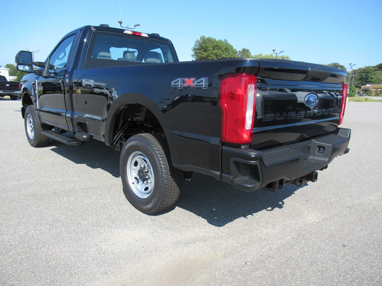 2026 Ford F-350 Super Duty XL - Photo 7