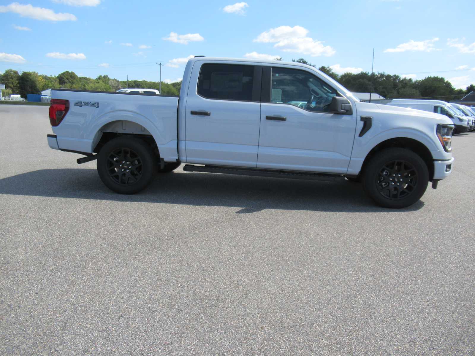 2025 Ford F-150 STX photo 4