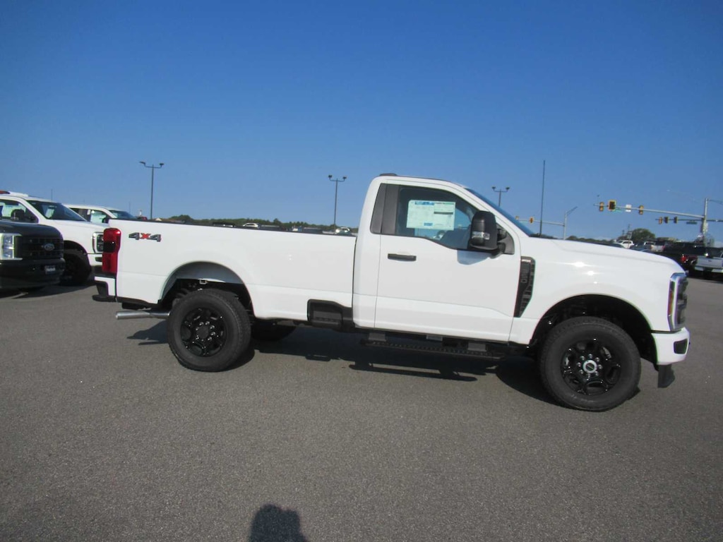 New 2025 Ford Super Duty F-350 SRW XL 4WD Reg Cab 8 Box Truck Regular Cab