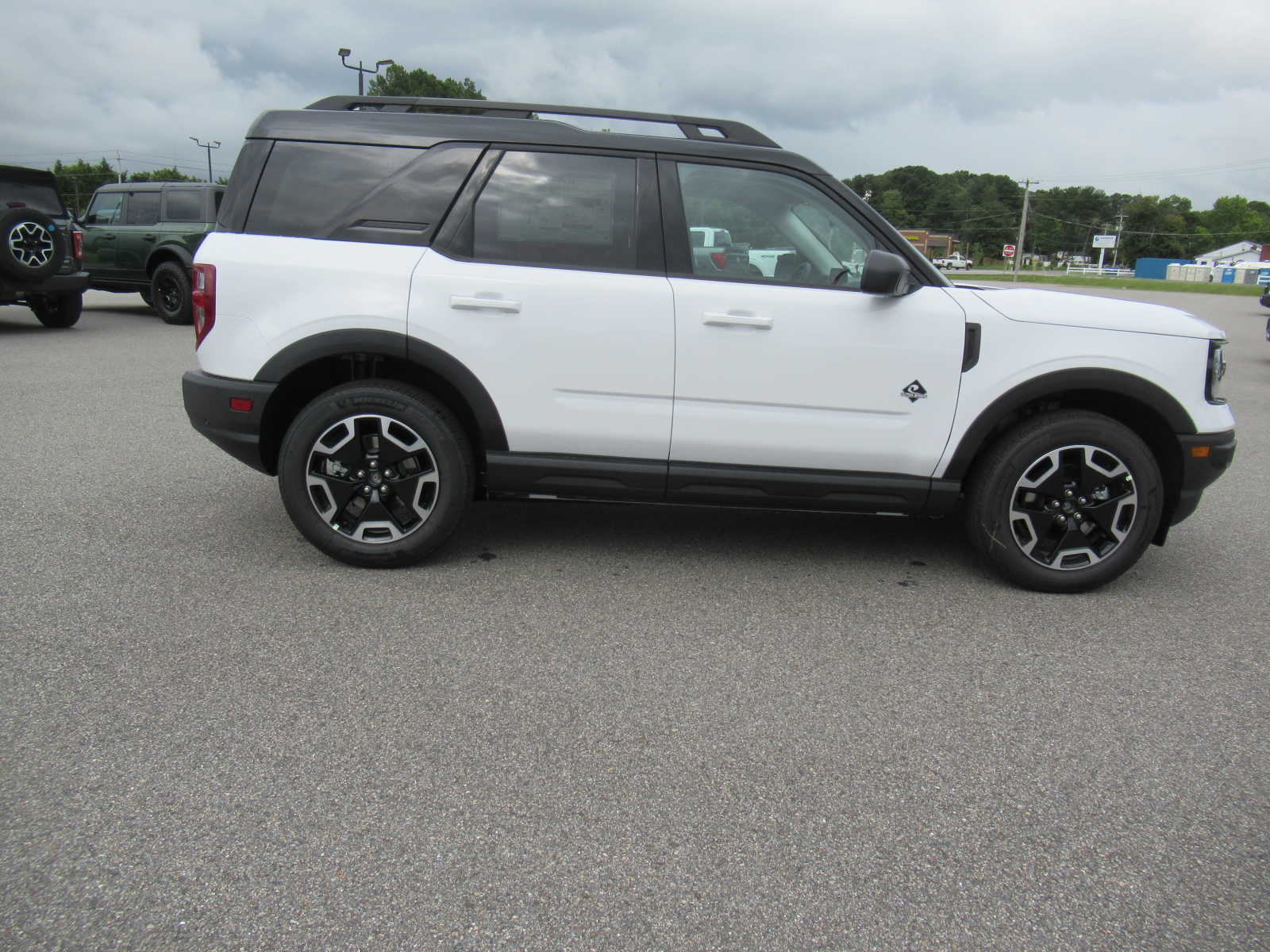 2024 Ford Bronco Sport Outer Banks photo 4