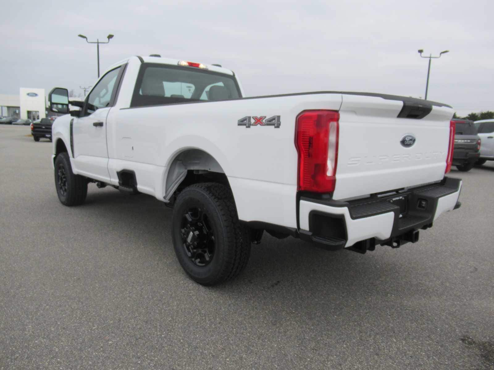 2026 Ford F-350 Super Duty XL - Photo 7