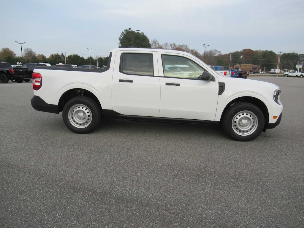 New 2025 Ford Maverick XL AWD Supercrew Truck SuperCrew