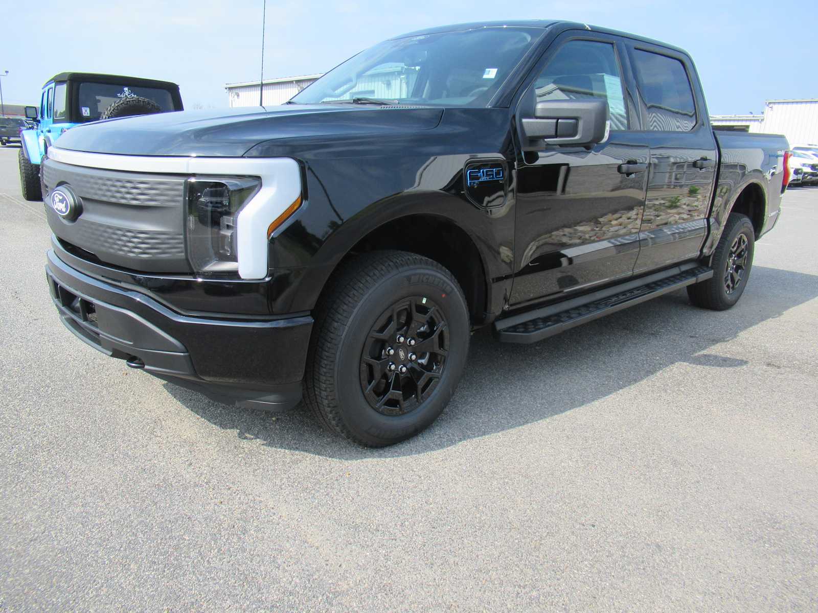 2025 Ford F-150 Lightning XLT's photo