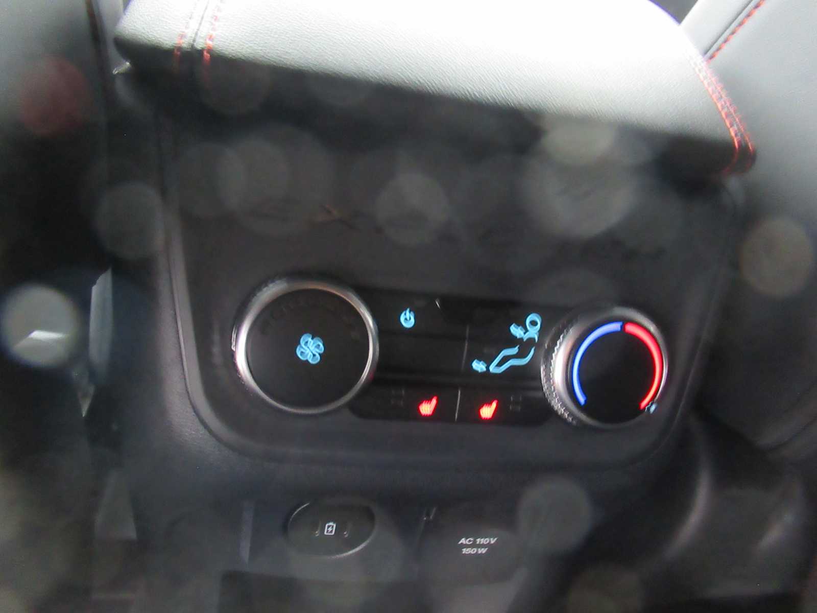 2026 Ford Explorer ST-Line - Photo 15