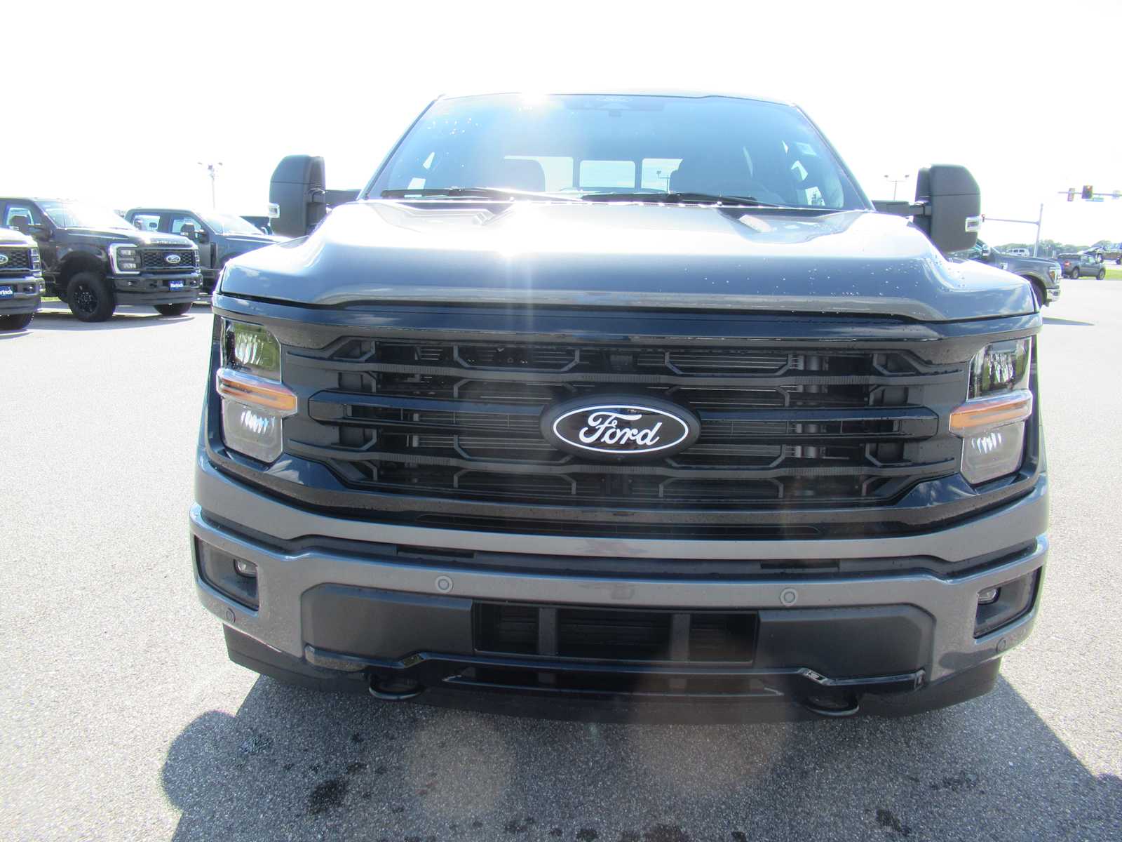 2025 Ford F-150 XLT photo 2