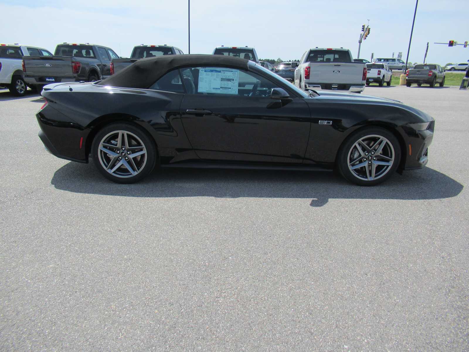 2025 Ford Mustang GT Premium Convertible photo 4