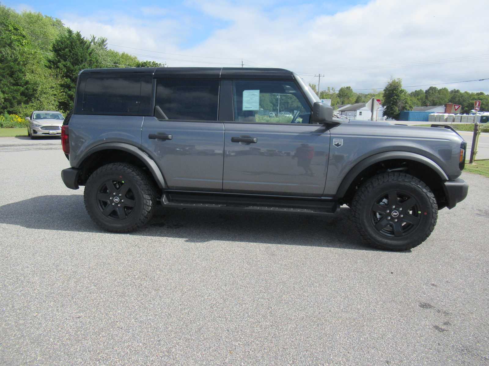 2025 Ford Bronco Big Bend photo 4