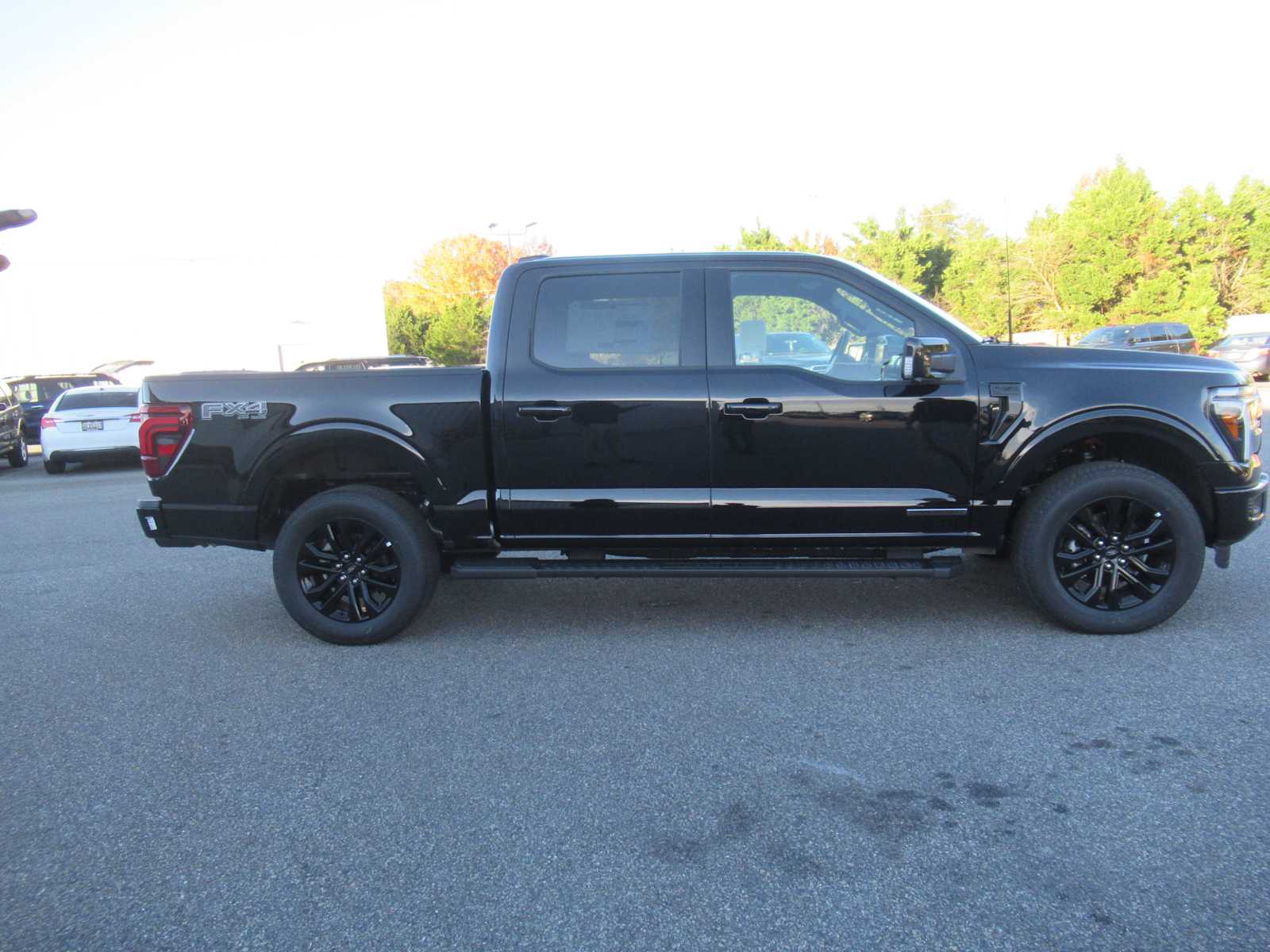 2025 Ford F-150 Lariat photo 4