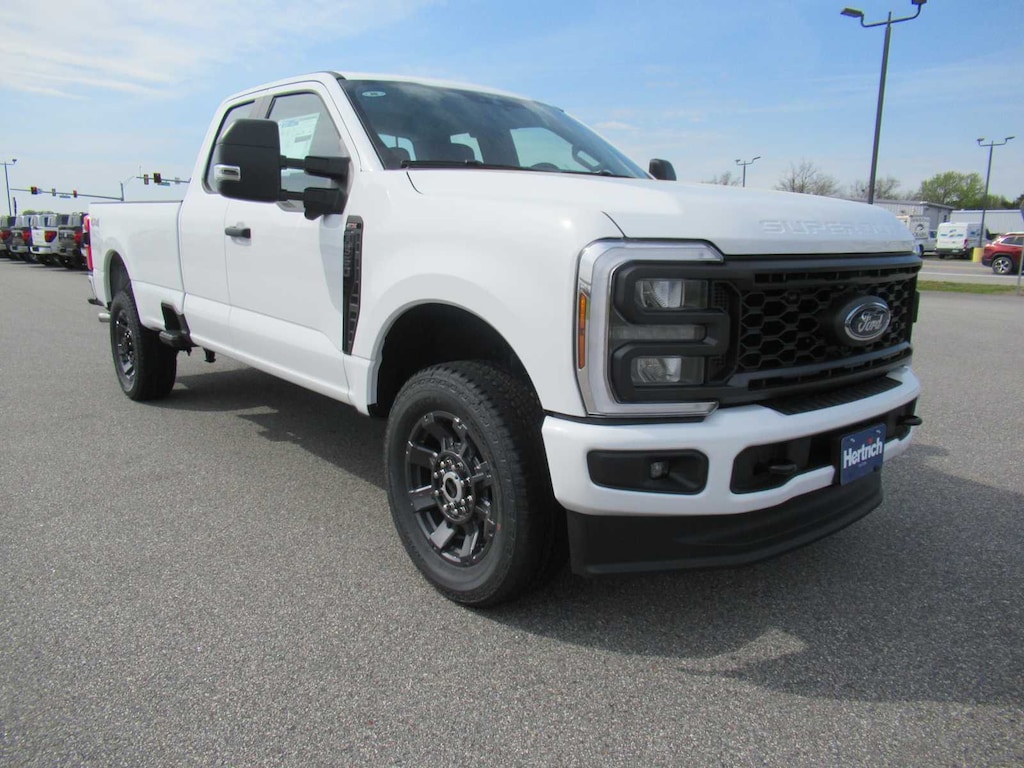 New 2025 Ford Super Duty F-350 SRW XL 4WD Supercab 8 Box Truck Super Cab