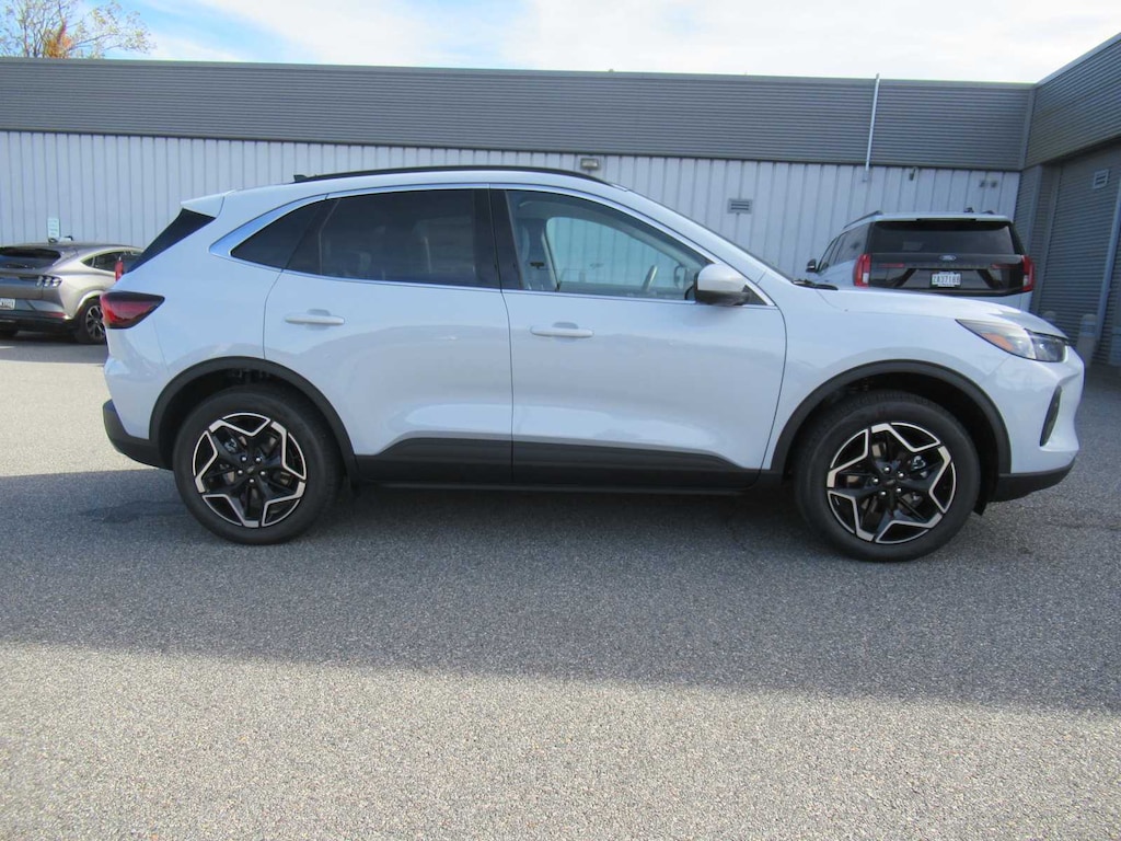 New 2026 Ford Escape Platinum SUV