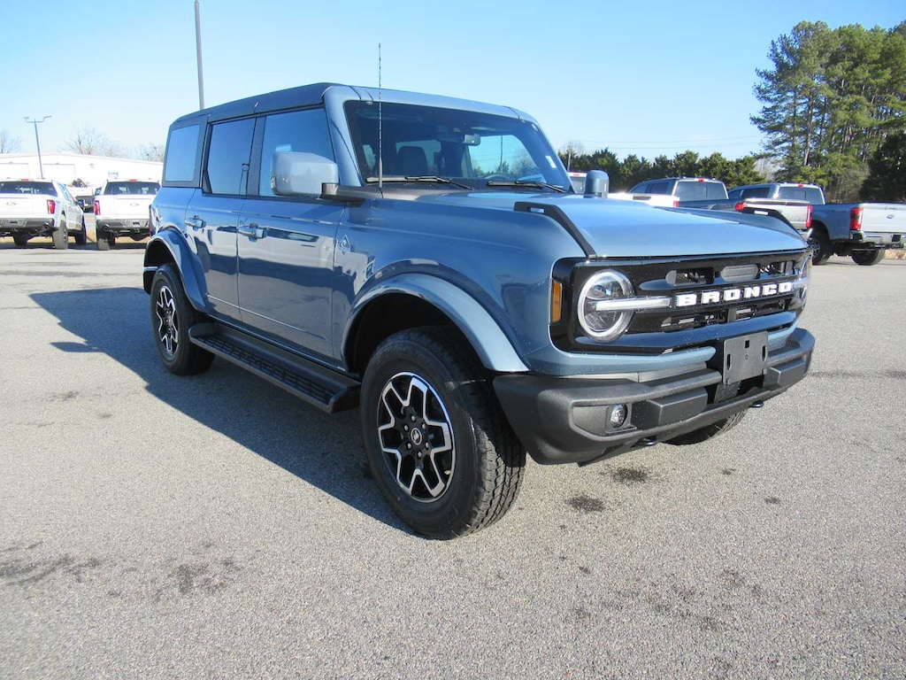 New 2025 Ford Bronco Outer Banks SUV