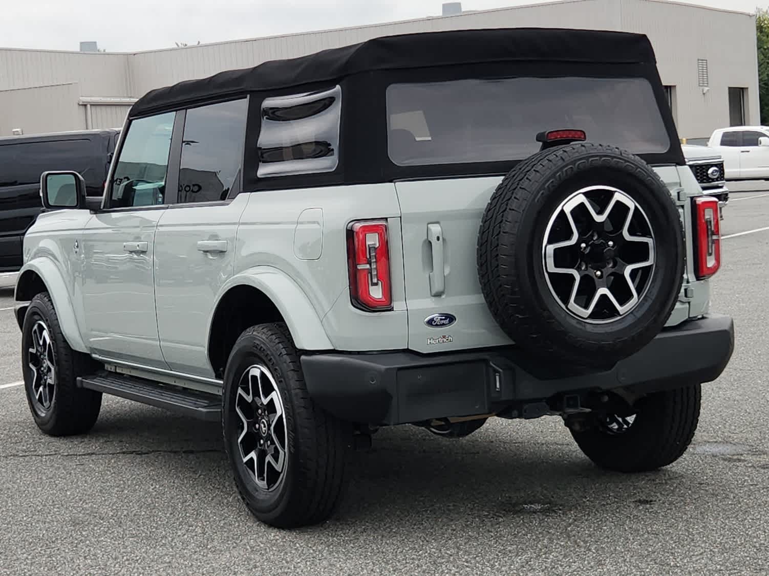 2021 Ford Bronco Outer Banks photo 4
