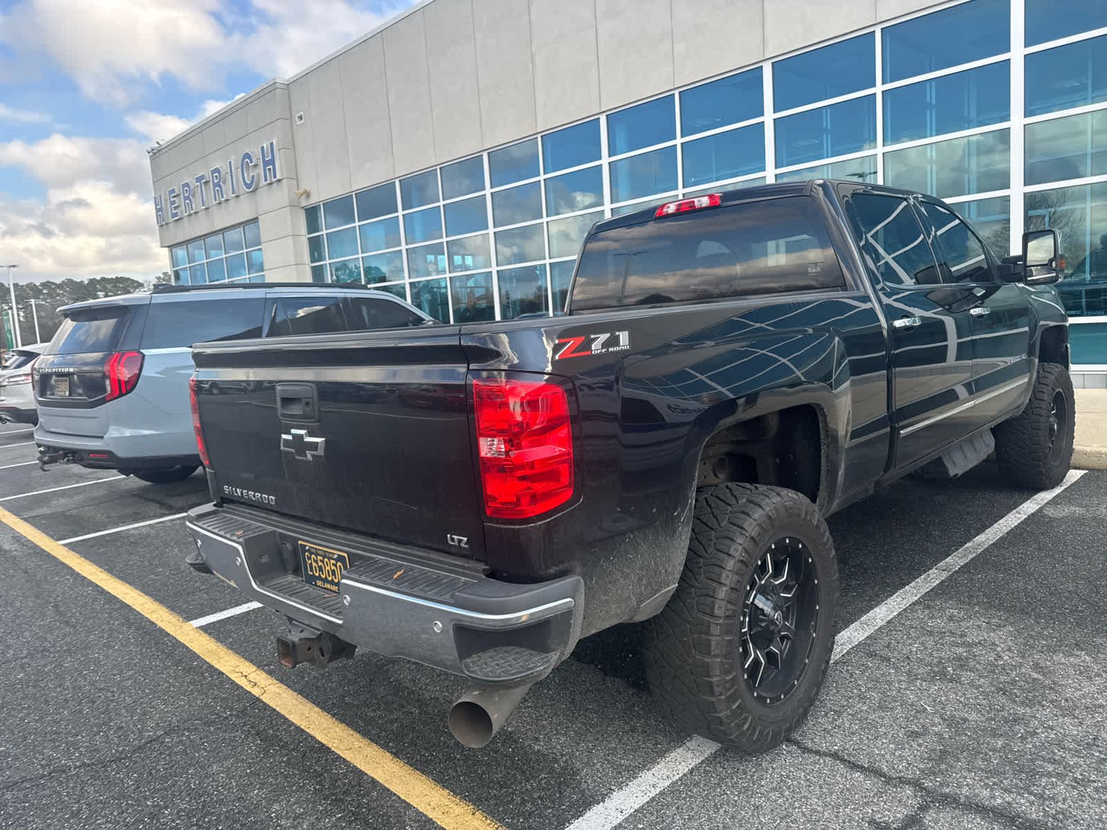2019 Chevrolet Silverado 2500HD LTZ photo 3