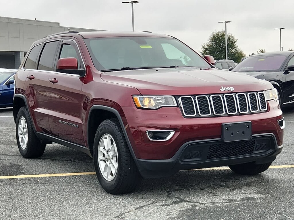 Used 2019 Jeep Grand Cherokee Laredo SUV
