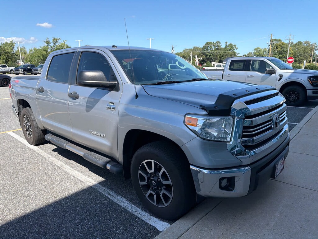 Used 2017 Toyota Tundra SR5 5.7L V8 Truck CrewMax