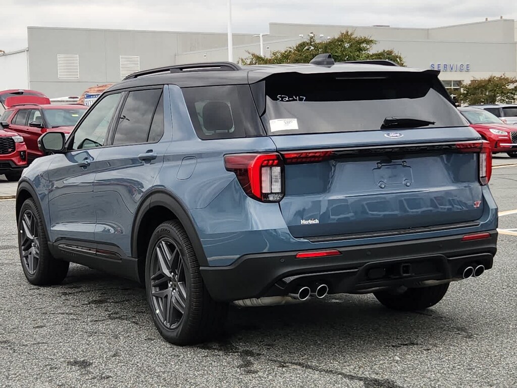 New 2025 Ford Explorer ST 4WD