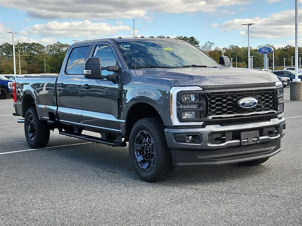 New 2026 Ford Super Duty F-350 SRW XL