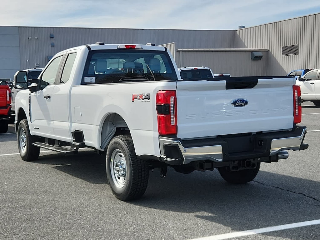 New 2025 Ford Super Duty F-250 SRW XL 4WD Supercab 8 Box 4WD SuperCab 8 Box