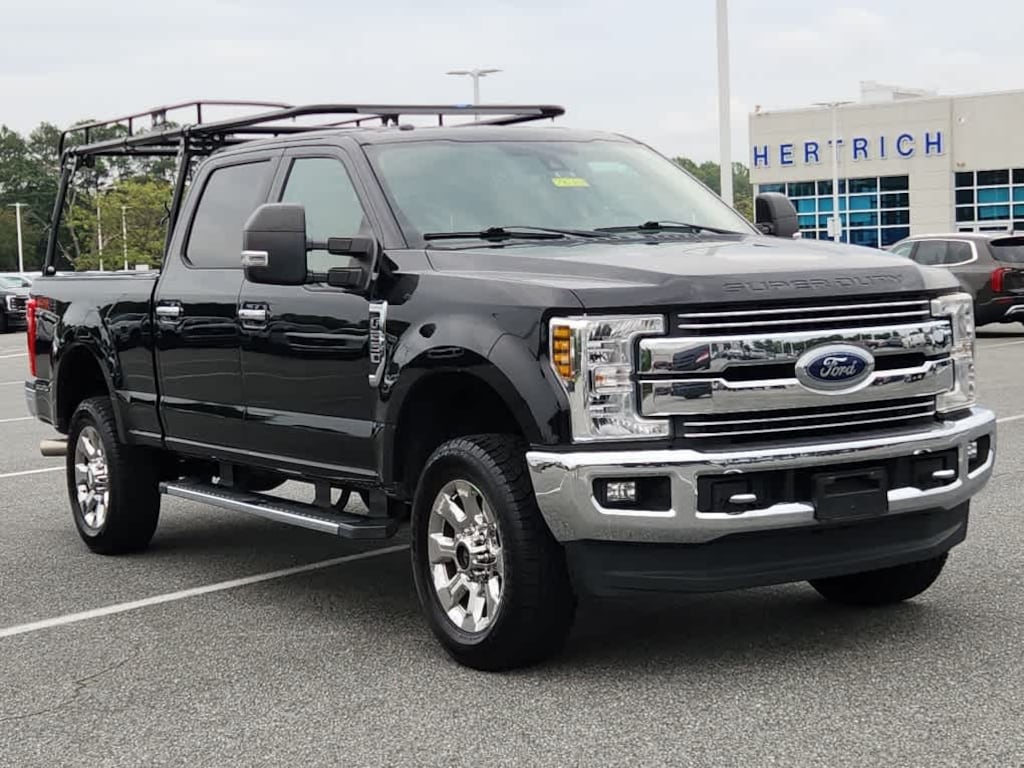 Used 2018 Ford F-250  Truck Crew Cab