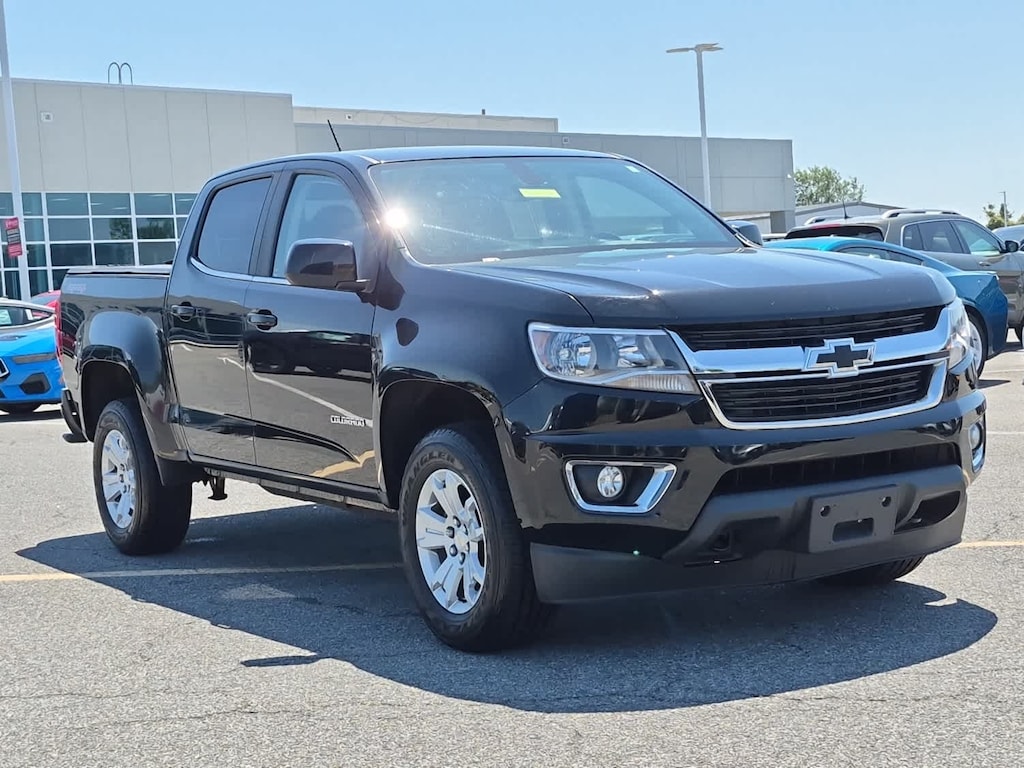 Used 2017 Chevrolet Colorado LT Truck Crew Cab