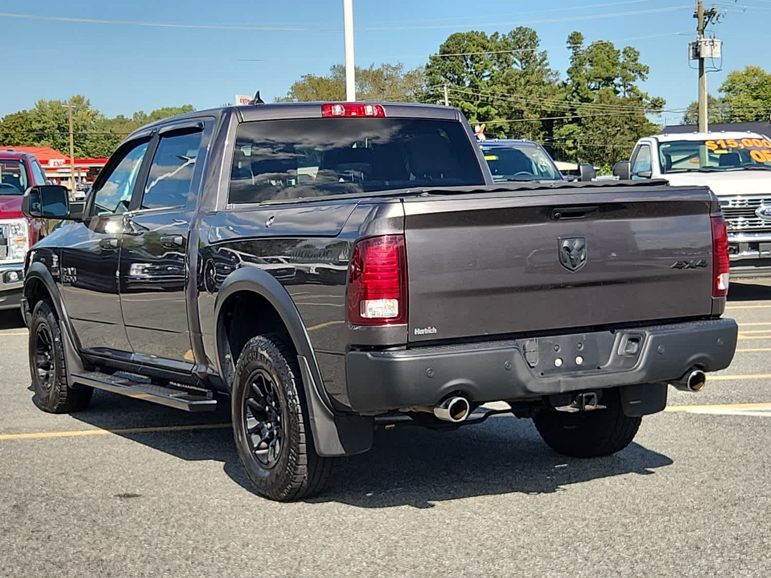 2021 Ram 1500 Classic SLT photo 4