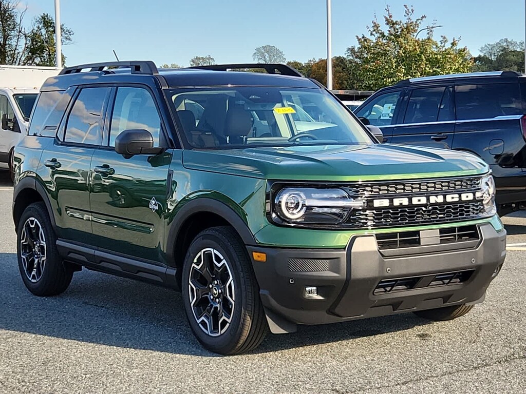 New 2025 Ford Bronco Sport Outer Banks 4x4
