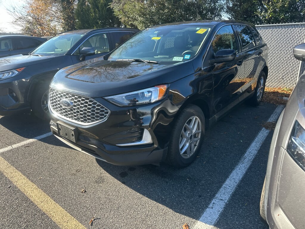 Certified 2024 Ford Edge SUV