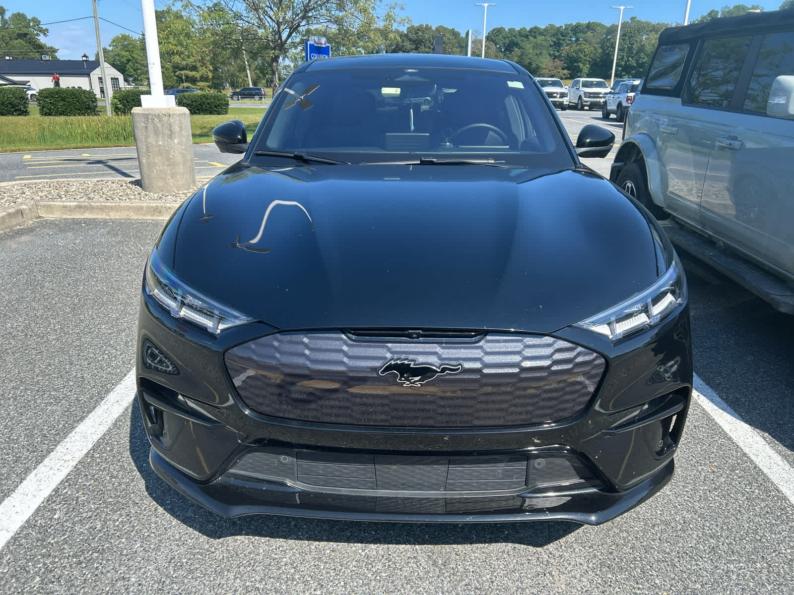 2022 Ford Mustang Mach-E GT photo 2