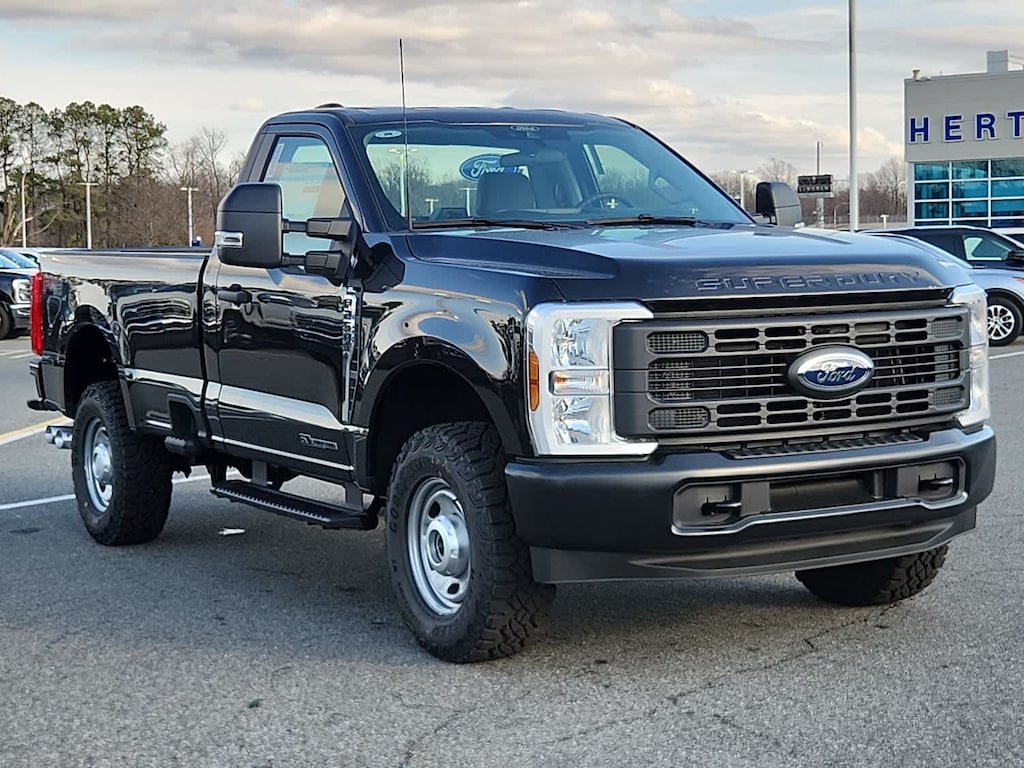 New 2025 Ford Super Duty F-250 SRW XL 4WD Reg Cab 8 Box 4WD Reg Cab 8 Box