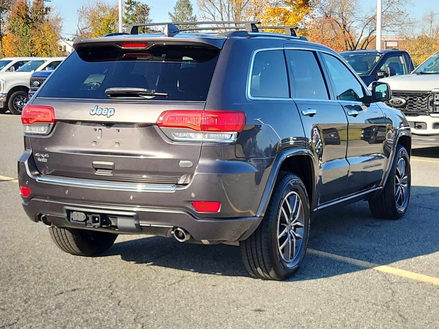 2019 Jeep Grand Cherokee Overland photo 3