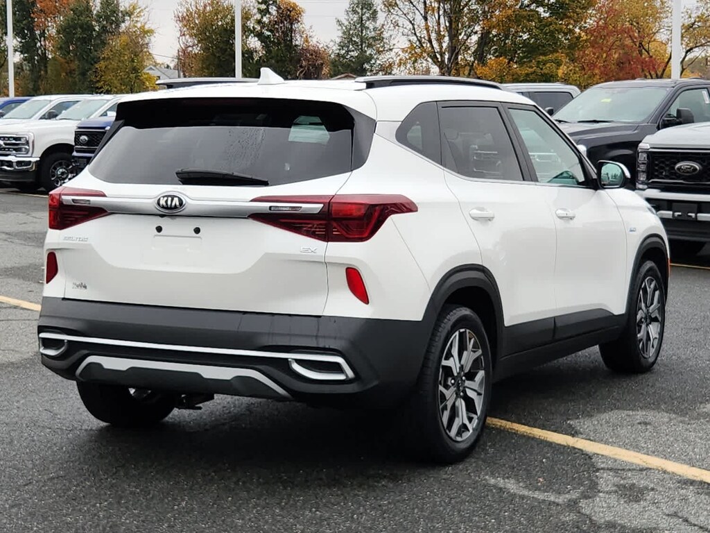 Used 2021 Kia Seltos EX SUV