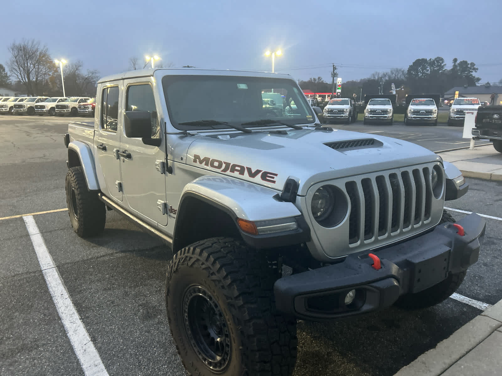 2023 Jeep Gladiator Mojave photo 3